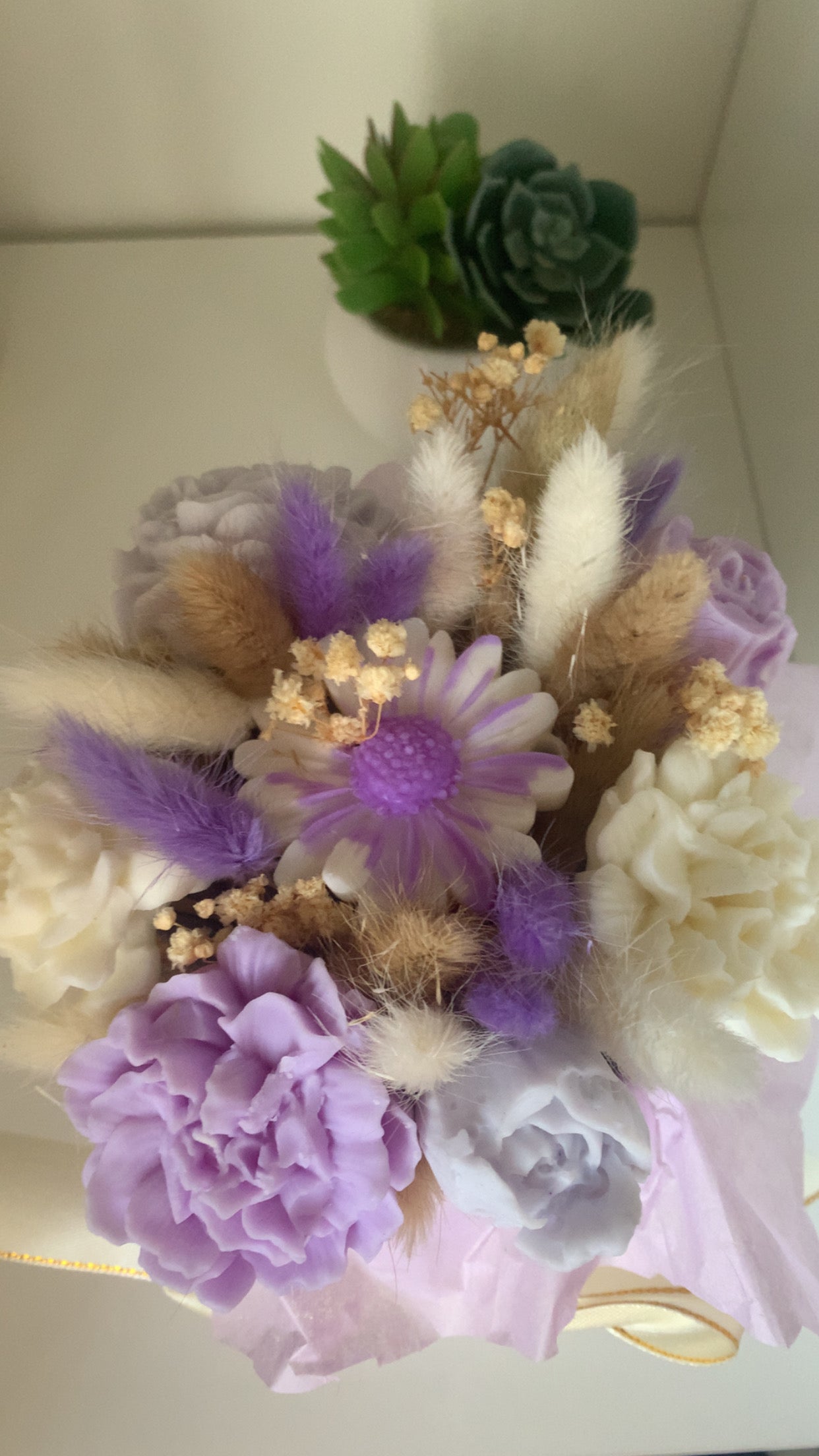 Bouquet violet, blanc