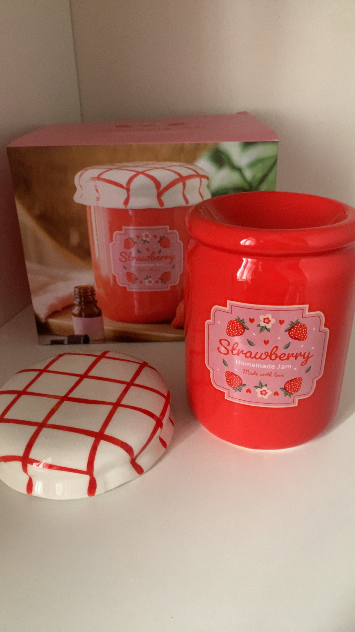 Pot à confiture fraise